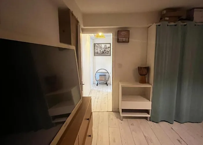 La Hiboutiere Apartment *