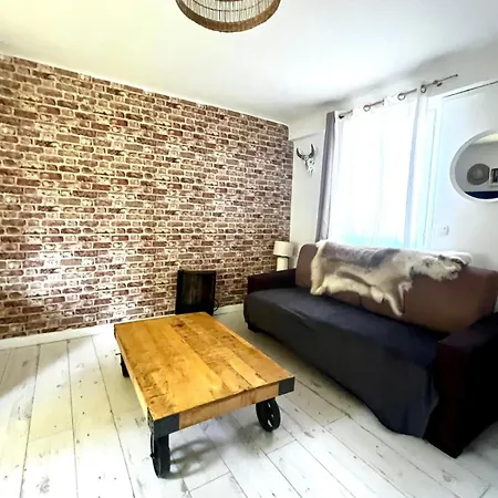 La Hiboutiere Apartment *