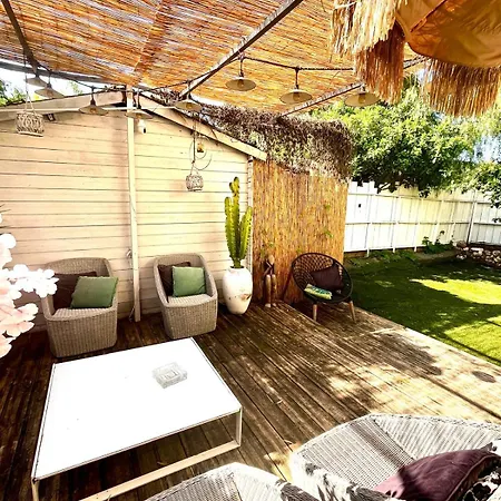 La Hiboutiere Apartment