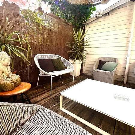 La Hiboutiere Apartment